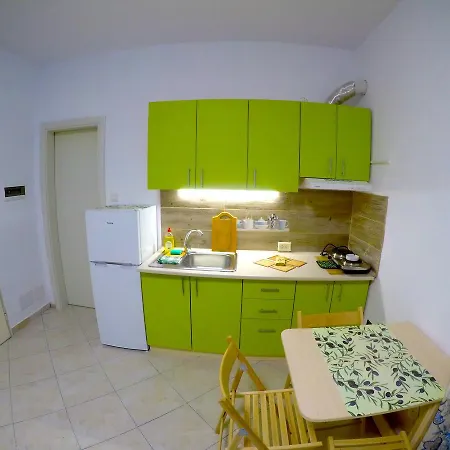Apartament Studio One Bedroom Wlora